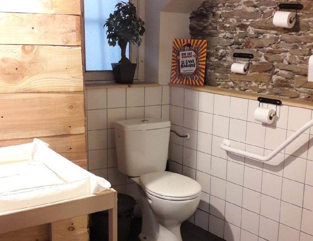 ICI-Toilettes---La-Fabrik-à-Jeux2